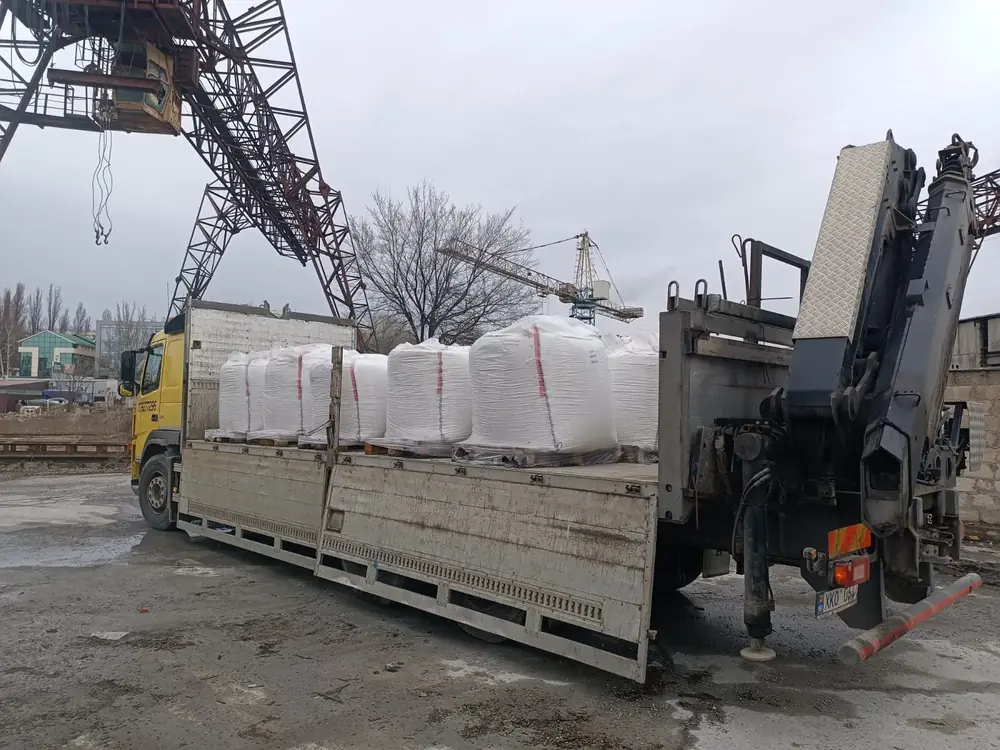 Transport materiale construcție